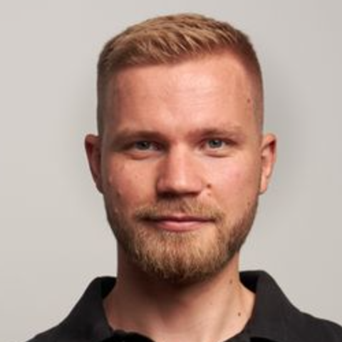 Pixel-art portrait of Łukasz